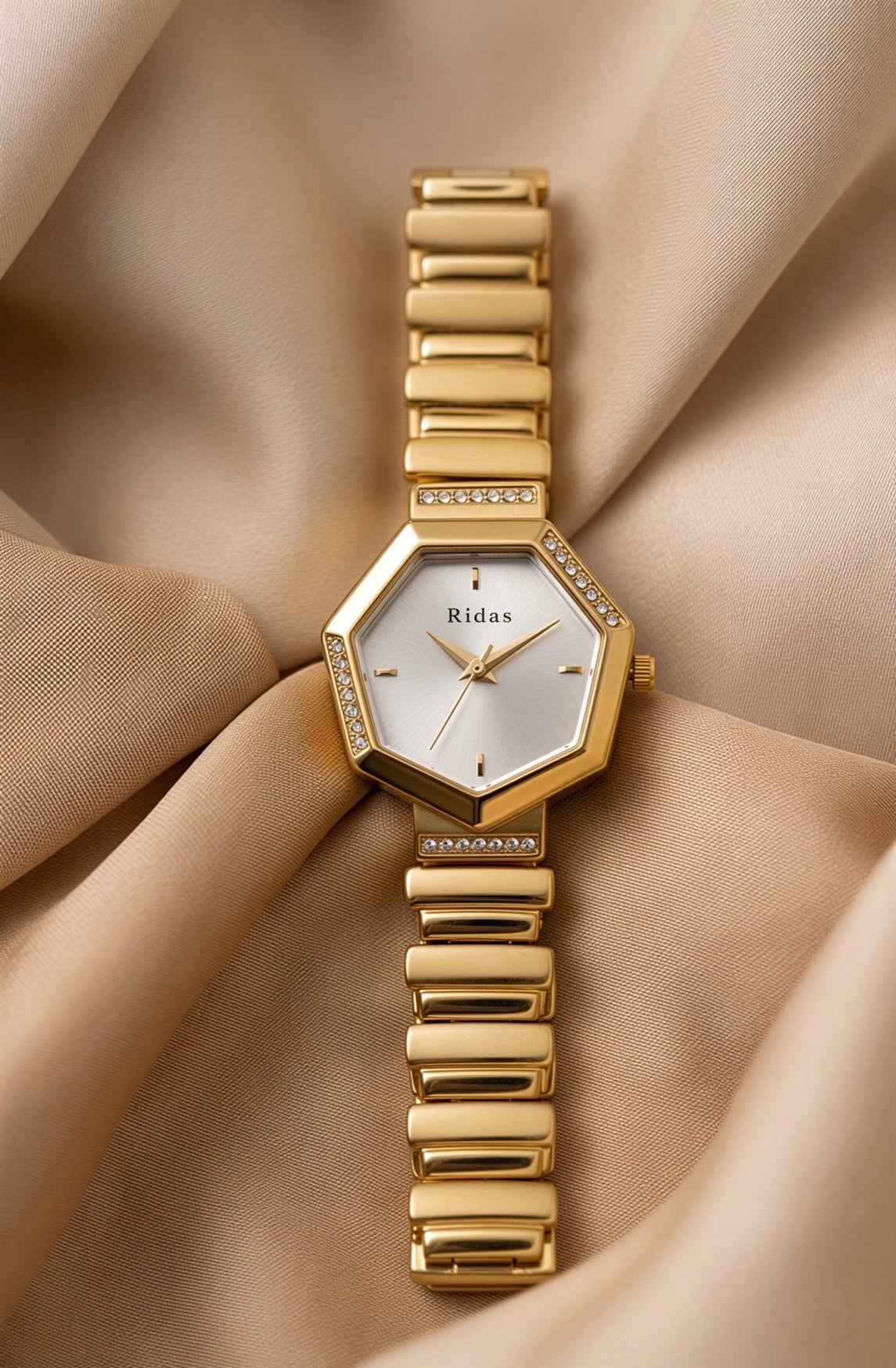 Calestia Glow Gloden Watch For Women